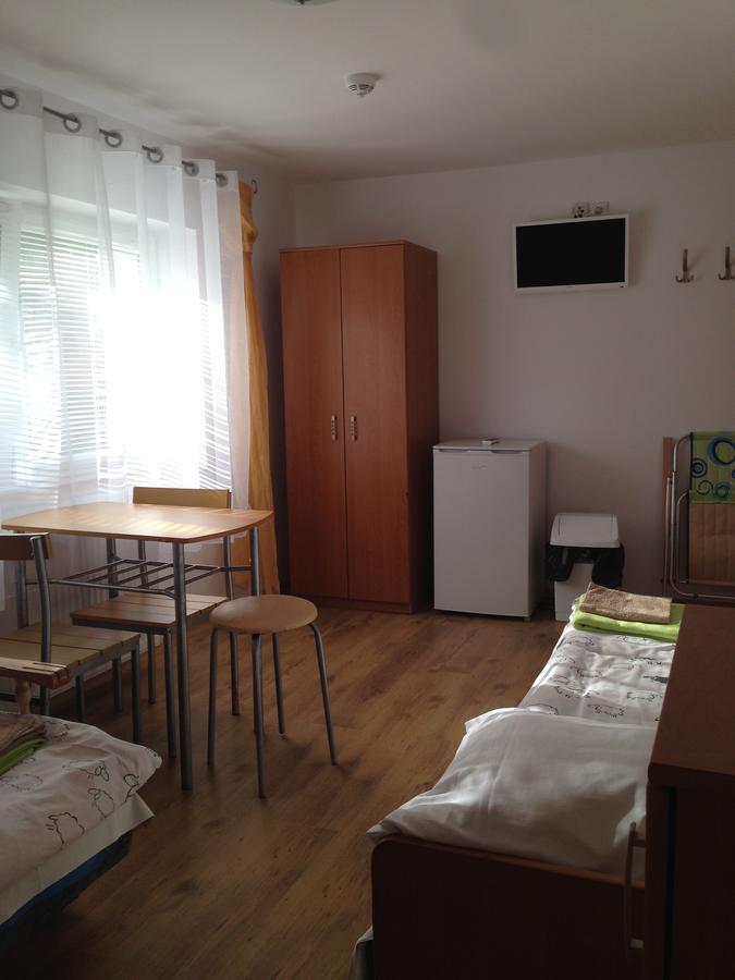 Pokoje Goscinne Jaskolcze Gniazdo Dziwnowek Exterior photo